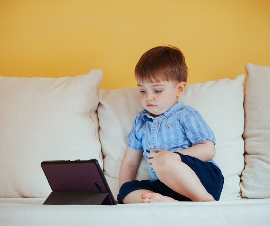 Raising Screen-Free Kids: A Gentle, Real-World Guide for Tired Mums